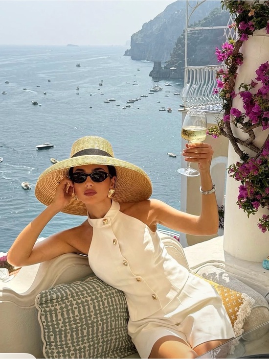 Accessories - straw hat